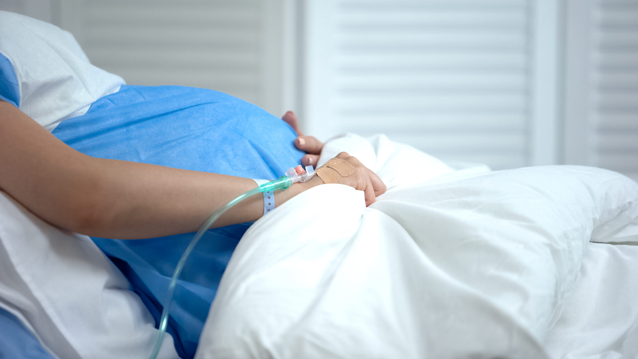 What Is Intrauterine Fetal Demise? Risk Factors, Causes, and Symptoms