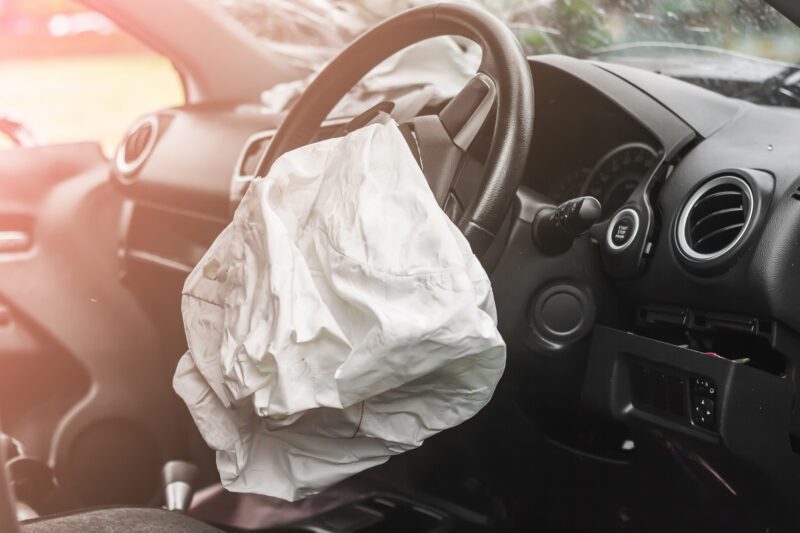 If-Airbags-Did-Not-Deploy-in-a-Car-Accident,-Is-the-Car-Company-Liable?